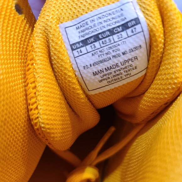 Men's  under armour  cleats size 14 - Picture 3 of 3